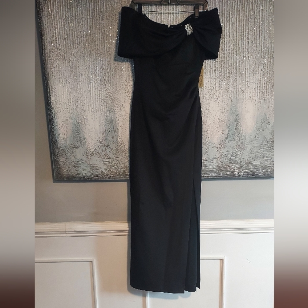 Eliza J Elegant Black Off-Shoulder Jewel  Evening Dress Sz-10